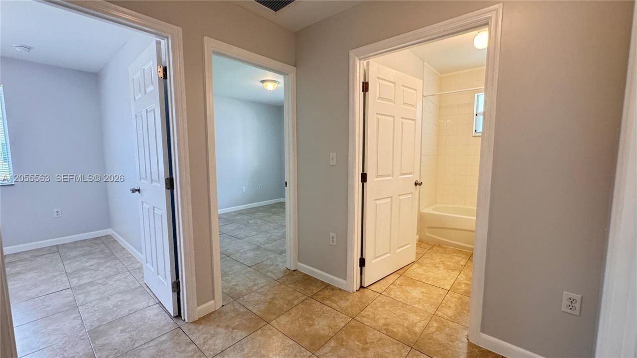1451 NW 51st Ter , Unit 1451, Miami, FL 33142 Photo
