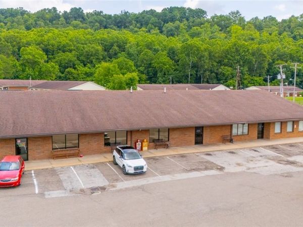 68200 Belmont Avenue , Bridgeport, OH 43912