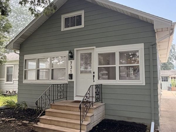 731 E Benton Street , Morris, IL 60450
