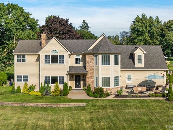 1370 Fieldway Drive, Bloomfield Township, Mi 48302