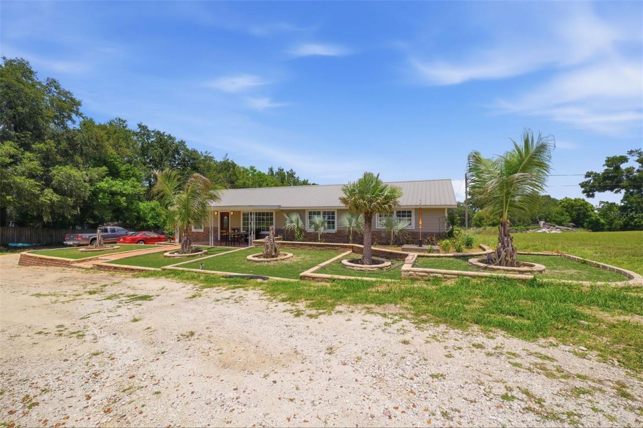 8744 Gall Blvd , Zephyrhills, FL 33541 Photo
