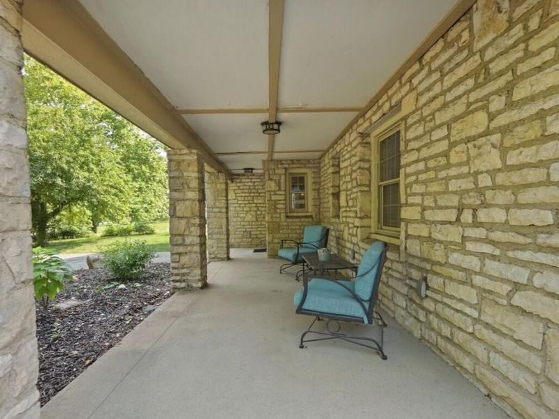 399 N Nelson Road, Columbus, OH 43219 Photo 8