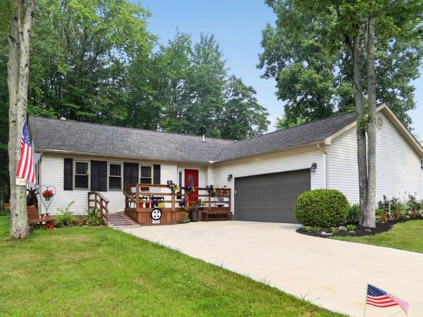 703 Daffodil Drive , Howard, OH 43028
