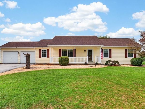 848 BATTLEFIELD DR, FORT DEFIANCE, VA 24437