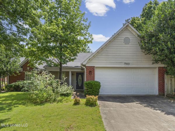 7503 Hunters Hollow Lane, Southaven, MS 38671