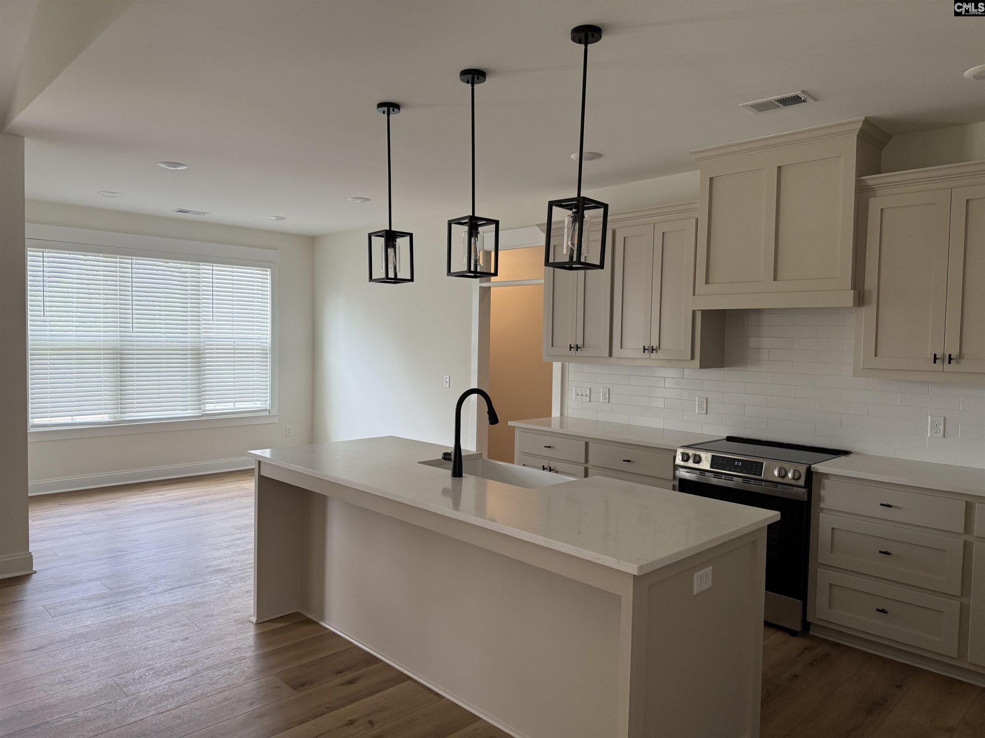 1773 Holland Road Photo 4