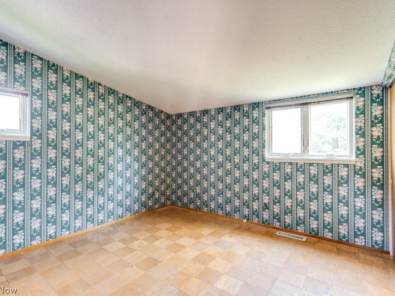 6663 Rochelle Boulevard, Parma, OH 44130 Photo 16