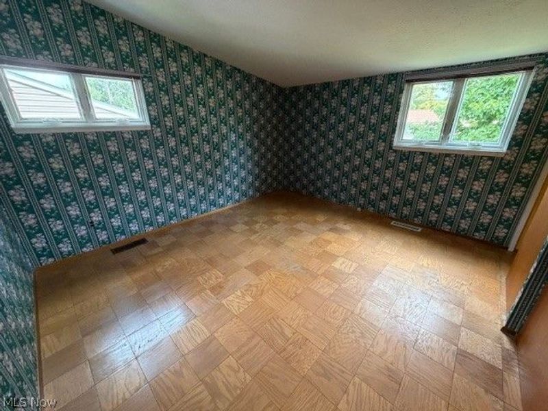 6663 Rochelle Boulevard, Parma, OH 44130 Photo 8