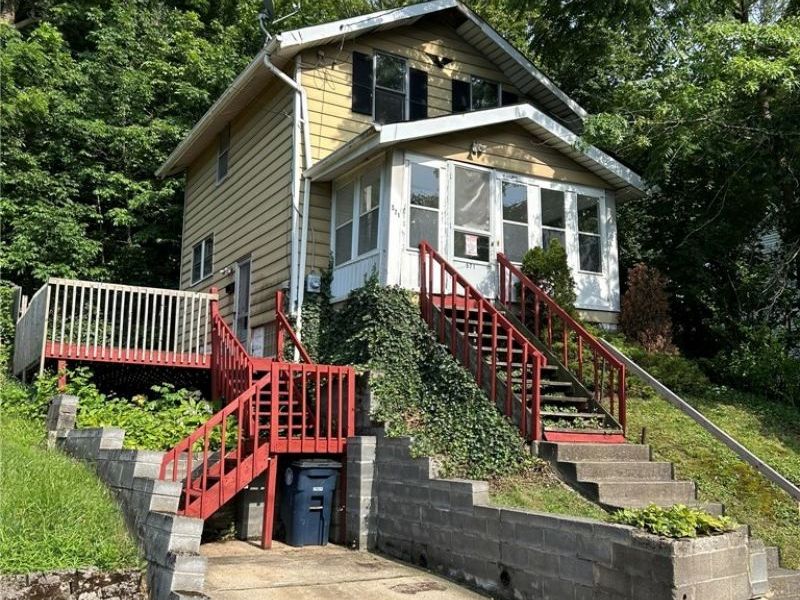 571 Bertha Avenue, Akron, OH 44306 Photo 1