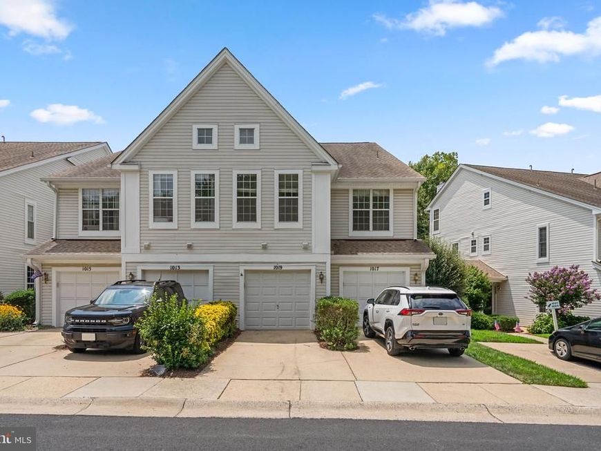 1019 Hillside Lake Terrace, Unit 1009, Gaithersburg, MD 20878 Main Photo