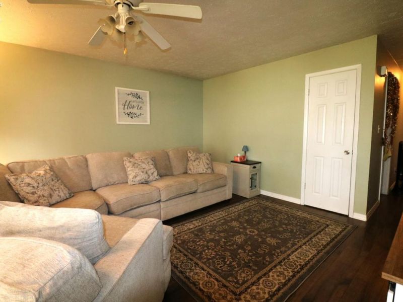 1025 Jackson Street, Vermilion, OH 44089 Photo 3