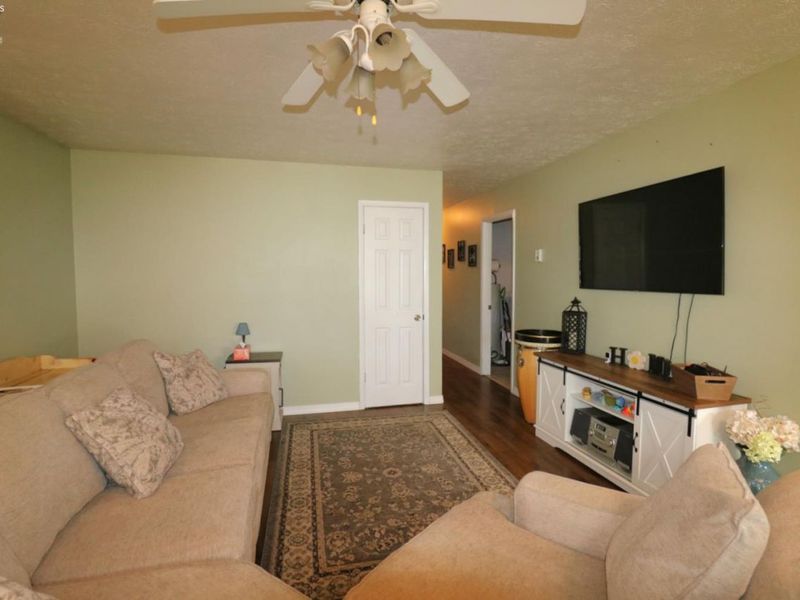 1025 Jackson Street, Vermilion, OH 44089 Photo 4