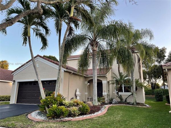 660 Sand Creek Cir , Weston, FL 33327