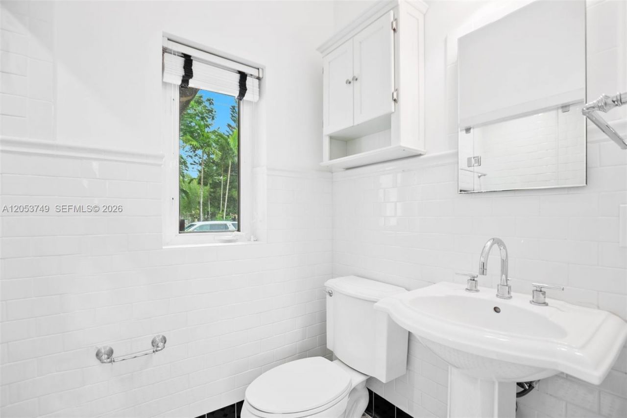 1808 Granada Blvd , Coral Gables, FL 33134 Photo