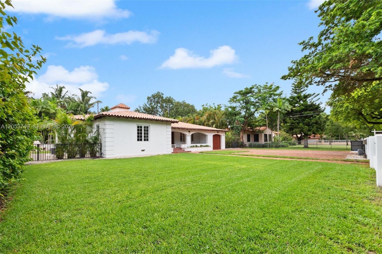 1808 Granada Blvd , Coral Gables, FL 33134 Photo