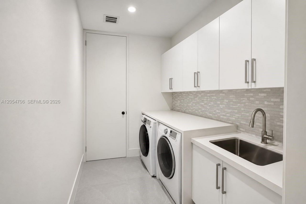 101 Sunrise Dr , Unit A-201, Key Biscayne, FL 33149 Photo