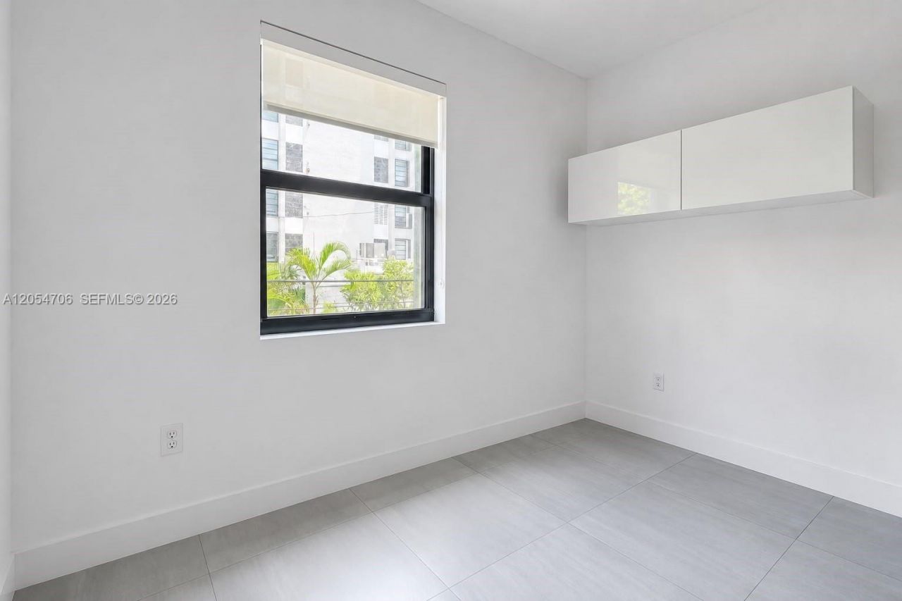 101 Sunrise Dr , Unit A-201, Key Biscayne, FL 33149 Photo