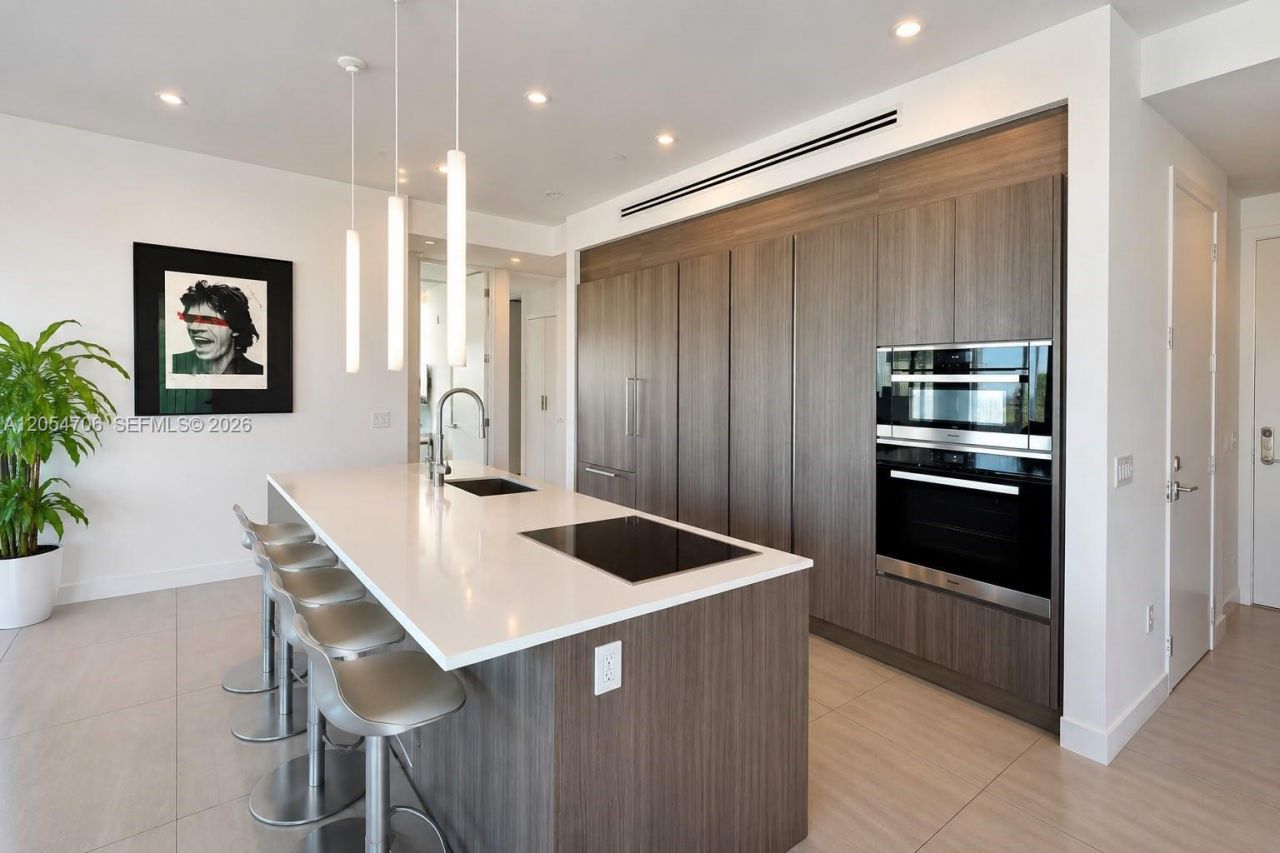 101 Sunrise Dr , Unit A-201, Key Biscayne, FL 33149 Photo