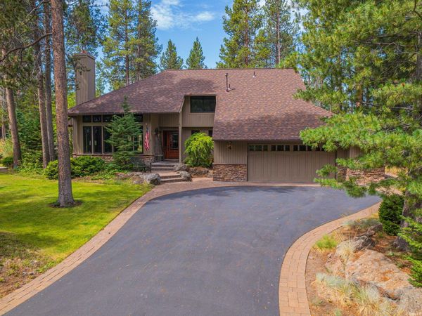57785 Ribes Lane, Unit 4, Sunriver, OR 97707