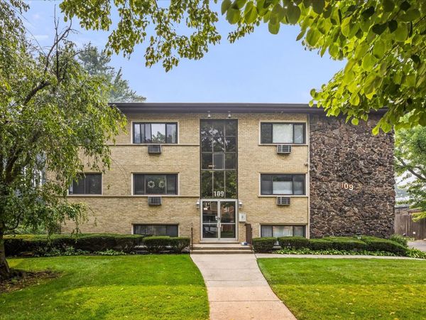 109 S Elmwood Avenue , Unit 2, Oak Park, IL 60302