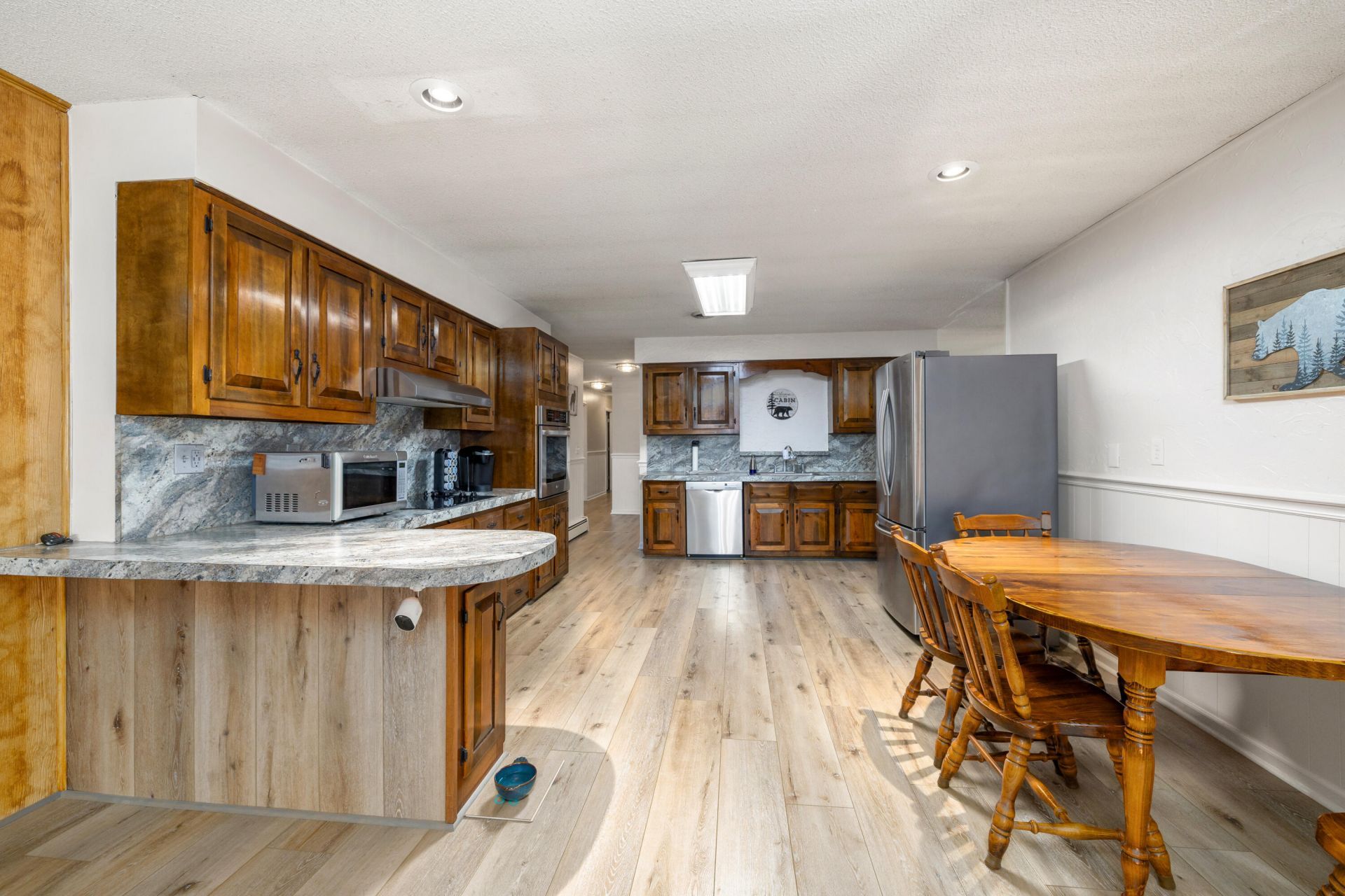 138 Heatleys End Road Photo 7