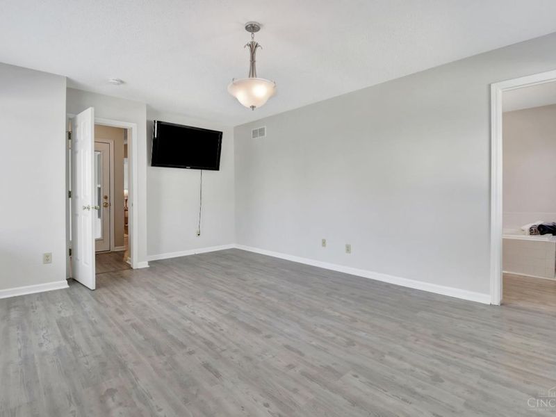 6984 Hunters Moon Court, Fairfield Twp, OH 45011 Photo 14