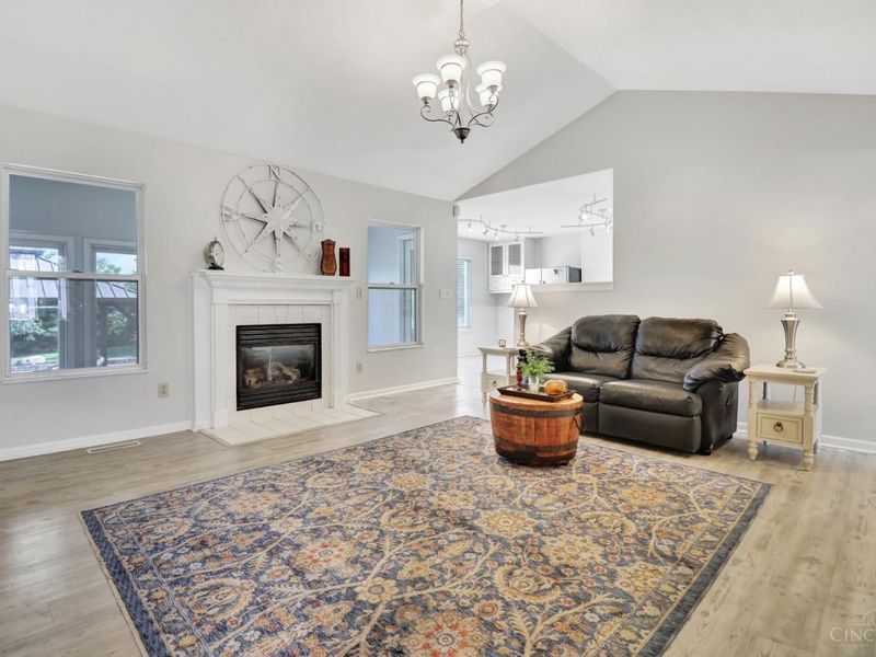 6984 Hunters Moon Court, Fairfield Twp, OH 45011 Photo 4