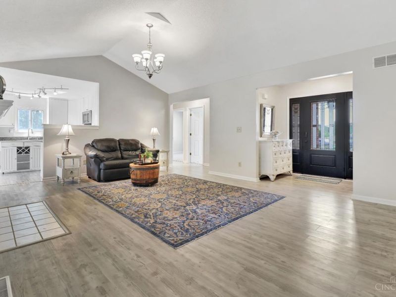 6984 Hunters Moon Court, Fairfield Twp, OH 45011 Photo 7