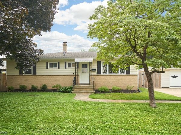1500 Marlowe Avenue , Akron, OH 44313