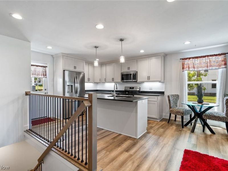 202 E Paradise Street, Orrville, OH 44667 Photo 7