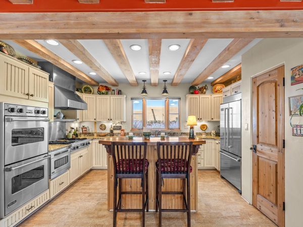 40 Craftsman Road , Santa Fe, NM 87508