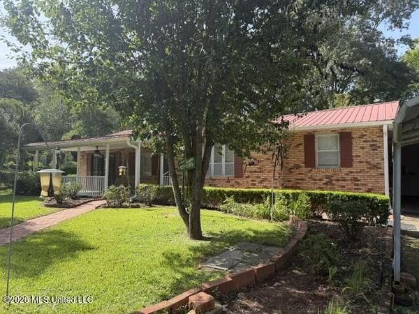 819 Meadow Lane, Byram, MS 39272