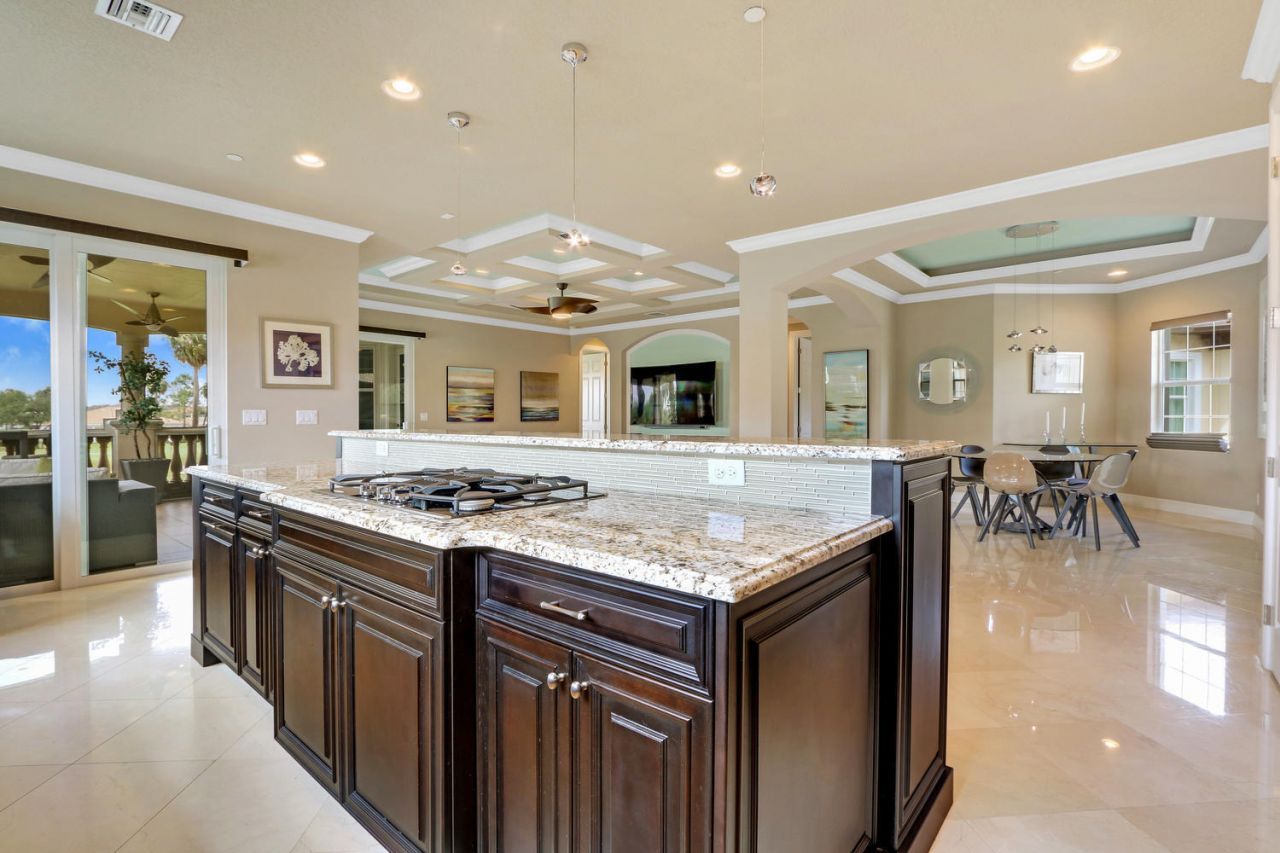 195 Tresana Boulevard, Jupiter, FL 33478 Photo