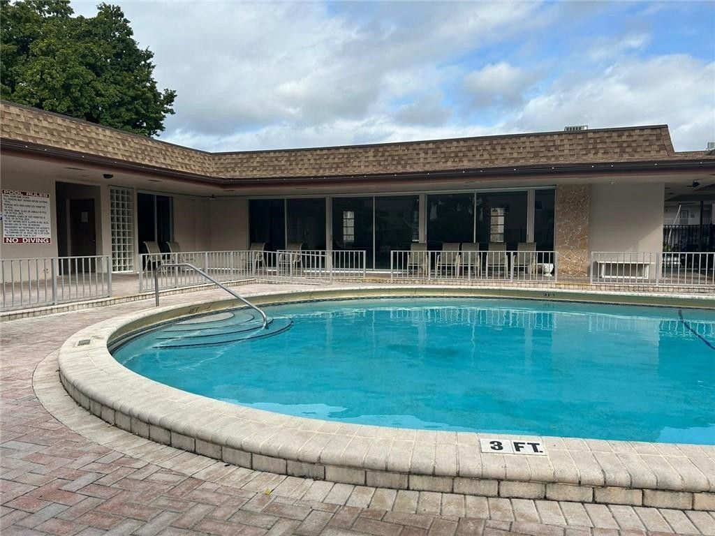 2491 SW 82nd Avenue, Unit 307, Davie, FL 33324 Photo