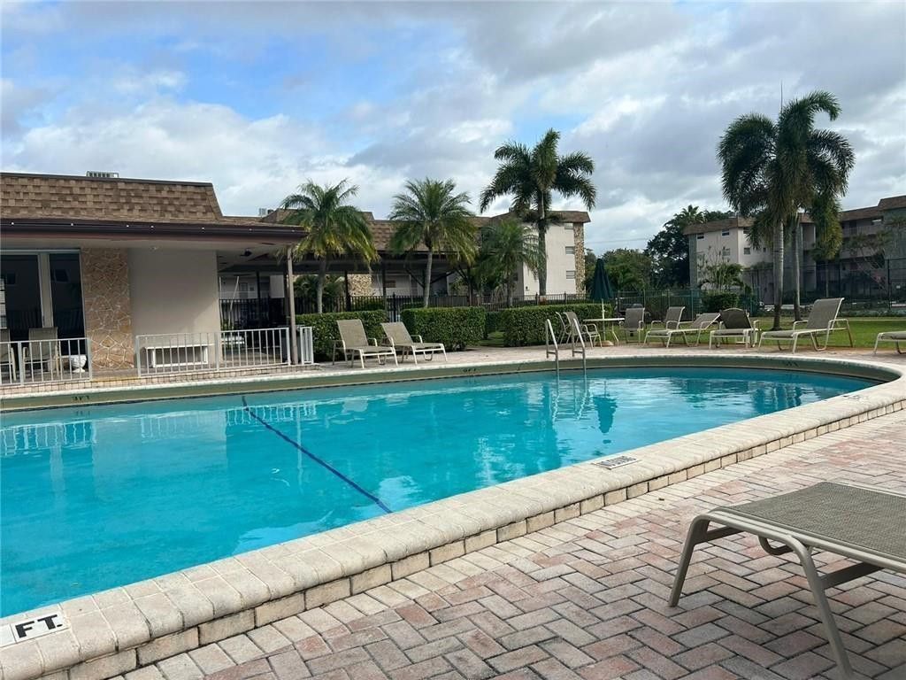 2491 SW 82nd Avenue, Unit 307, Davie, FL 33324 Photo