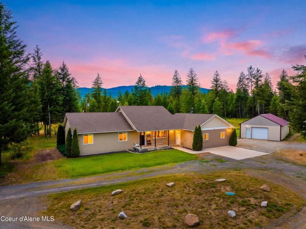 16 Hadley LN, Blanchard, ID 83804