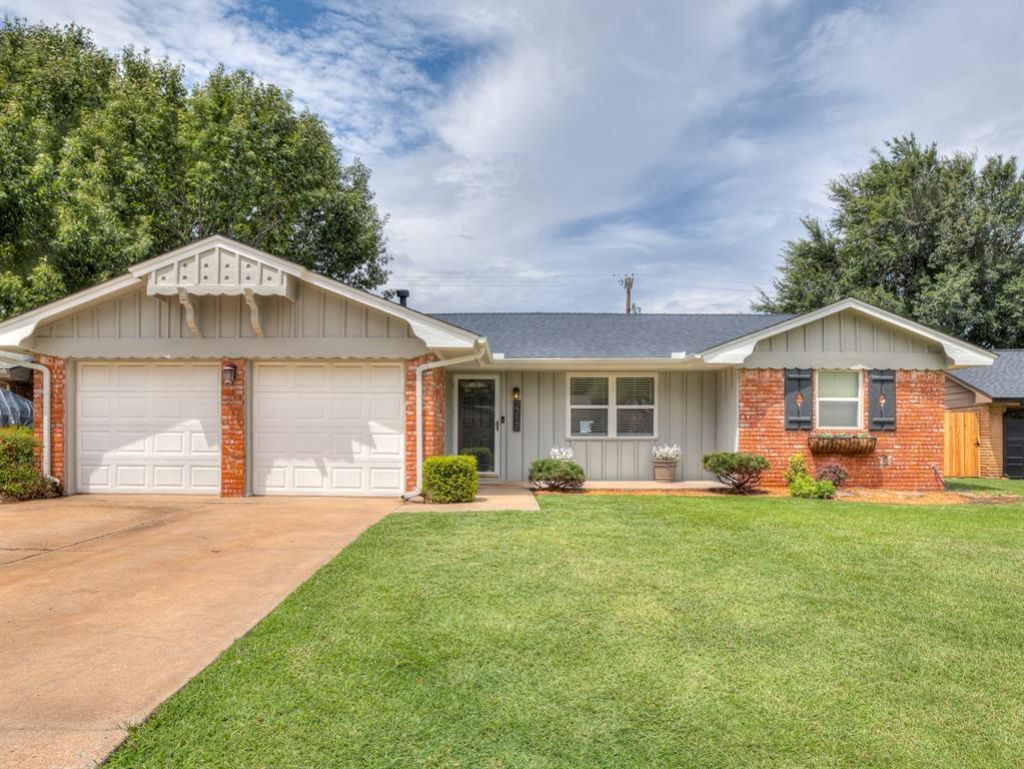 2717 Plymouth Lane, The Village, OK 73120 Main Photo
