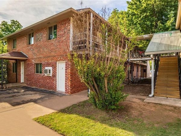 319 E Edwards Street, Unit 9, Edmond, OK 73034