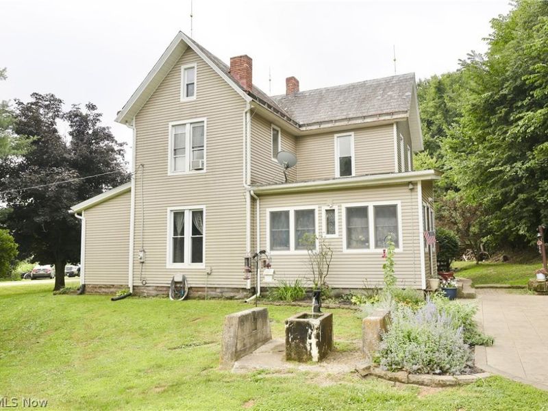 10373 Township Road 54, Killbuck, OH 44637 Photo 4