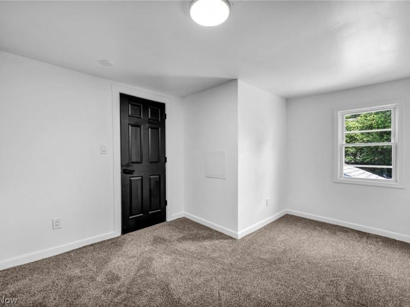 3210 Monroe Avenue, Cleveland, OH 44113 Photo 26