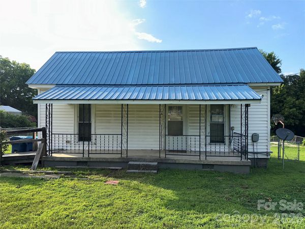 175 Grove Street , Cooleemee, NC 27014