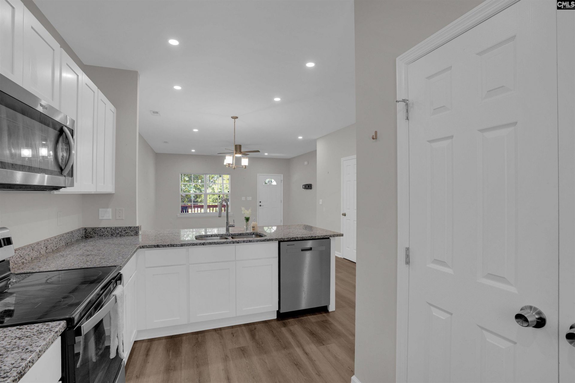 1544 Cody Street  Photo 13