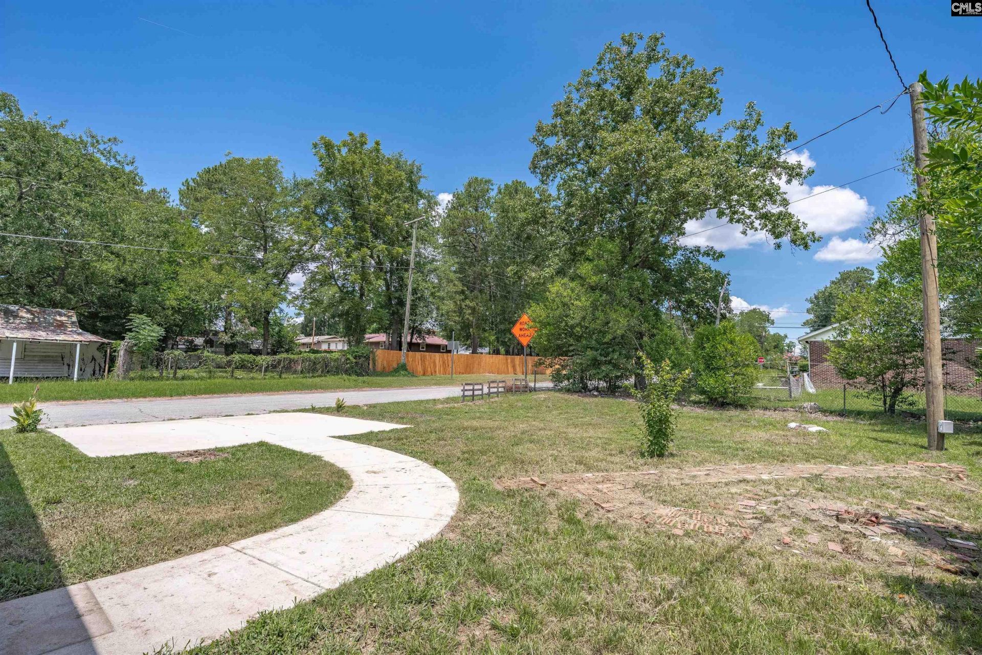 1544 Cody Street  Photo 4