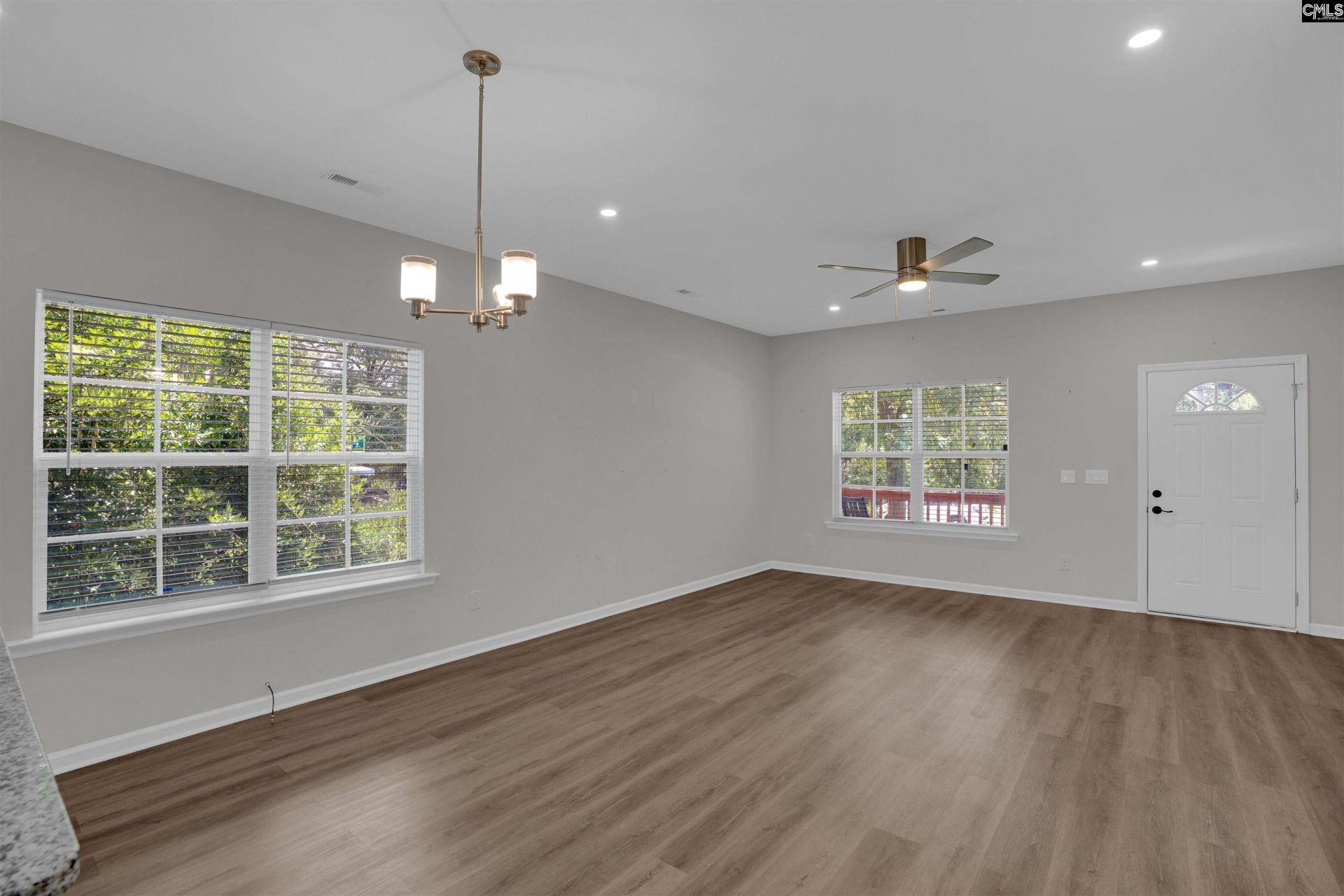 1544 Cody Street  Photo 9