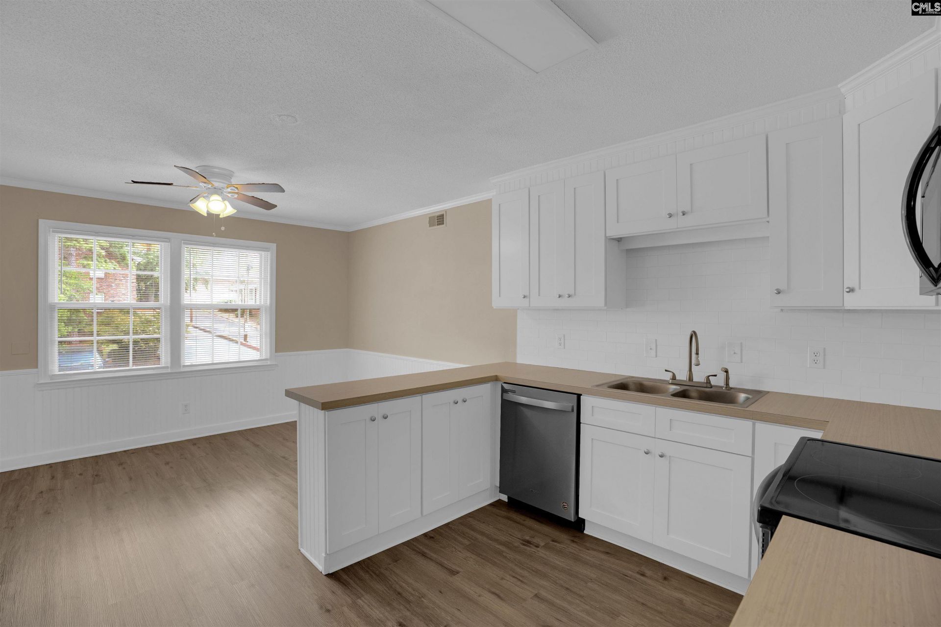 3907 Forest Drive  Photo 11