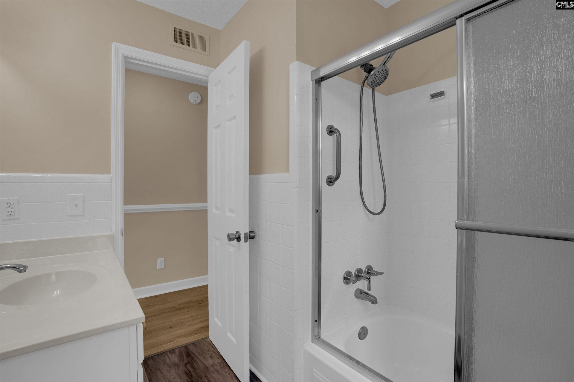3907 Forest Drive  Photo 21