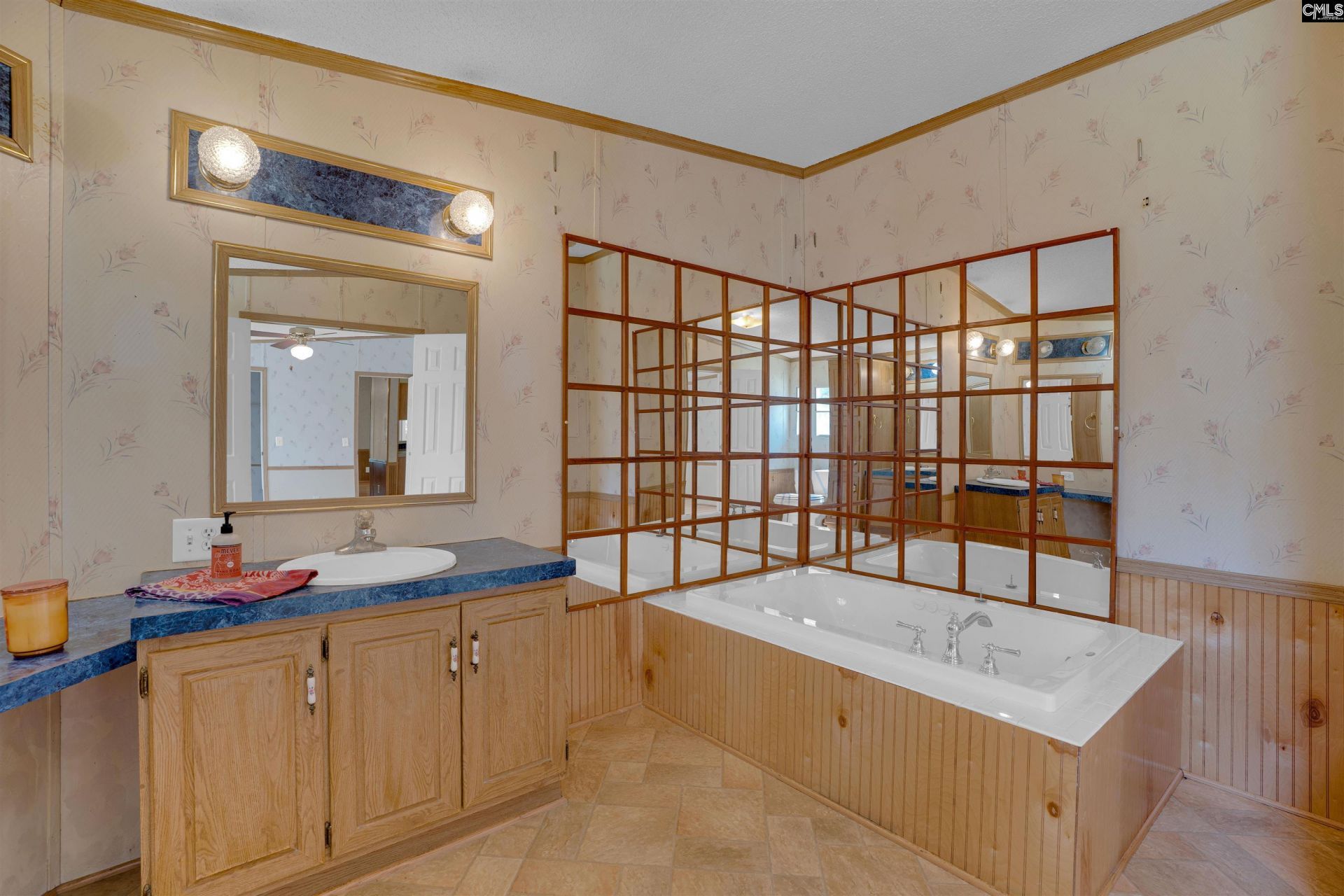 2863 Hood Road Photo 45