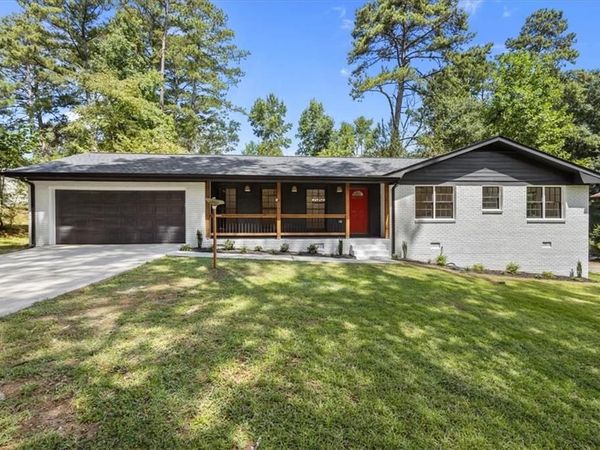 5125 Flakes Mill Road , Ellenwood, GA 30294
