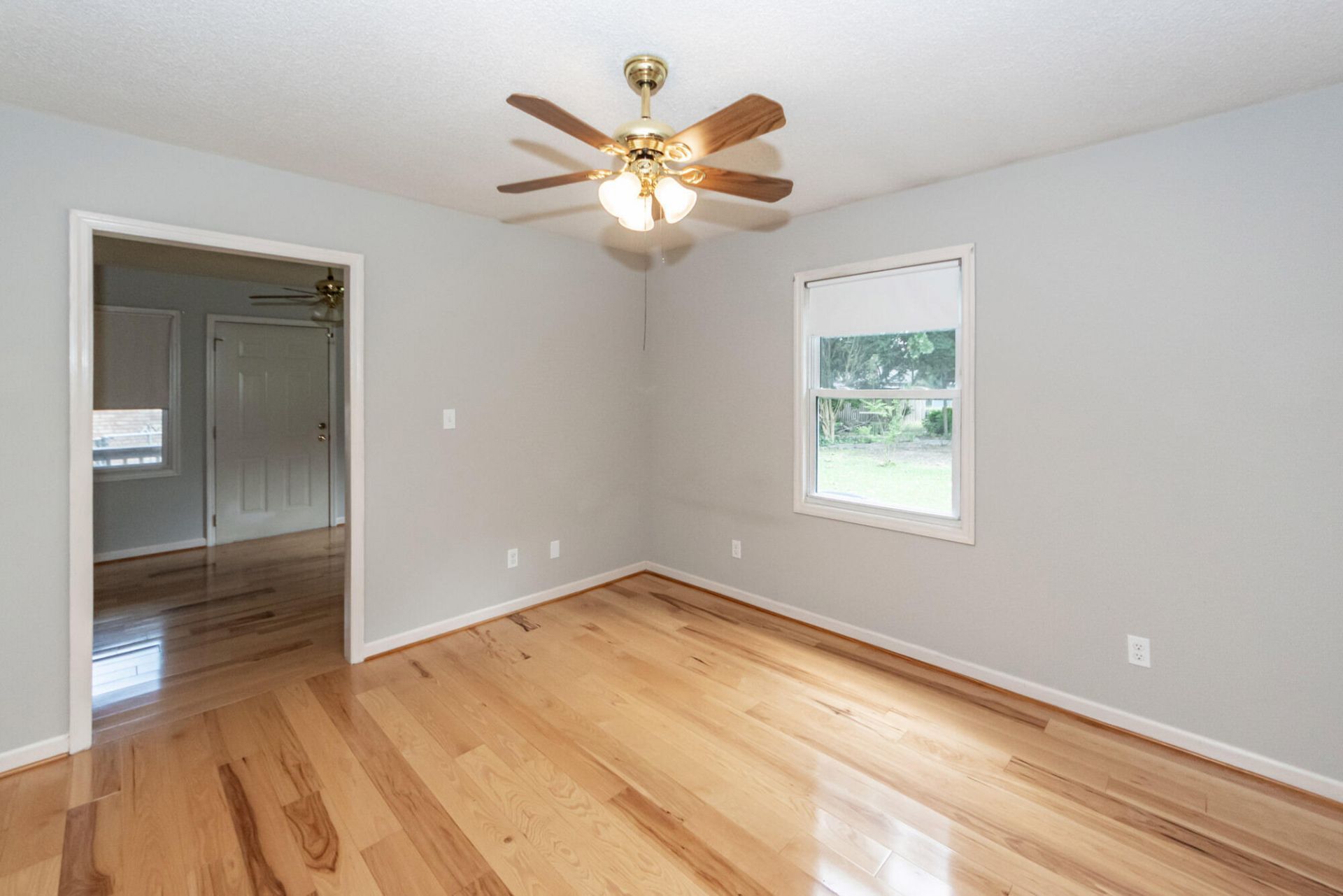 114 Winston Way Photo 37