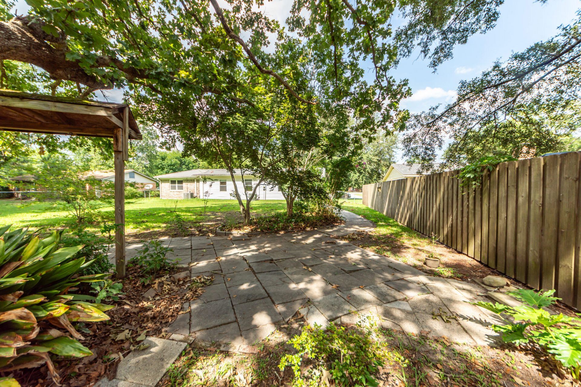 114 Winston Way Photo 50